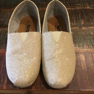 Shimmery canvas flats